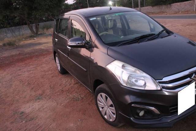 https://images10.gaadi.com/usedcar_image/3696606/original/processed_44184732-9007-4024-8469-c9c6d3f99fa3.jpg?imwidth=6400