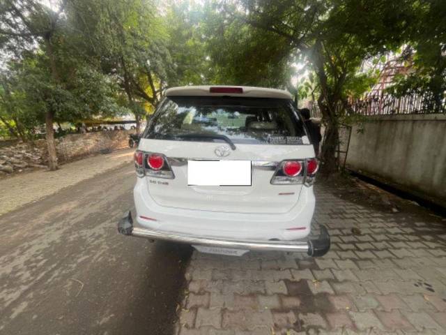 https://images10.gaadi.com/usedcar_image/3696625/original/processed_0bccda0c-ea1a-4216-8448-702e7023f369.jpeg?imwidth=6401