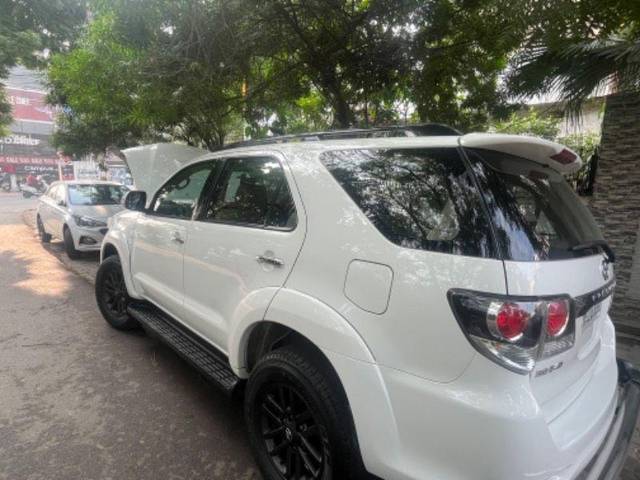 https://images10.gaadi.com/usedcar_image/3696625/original/processed_3e22dbc9-1445-425c-9022-9f1edce79876.jpeg?imwidth=6402