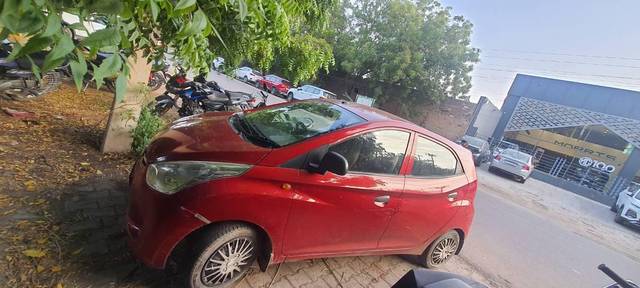 https://images10.gaadi.com/usedcar_image/3696638/original/processed_511f9a35-14aa-4795-943c-46e1c5fcfd85.jpg?imwidth=6401