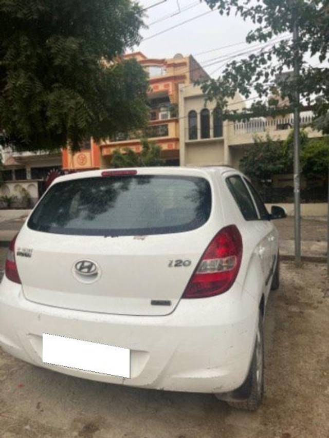https://images10.gaadi.com/usedcar_image/3696654/original/processed_ceb1f31c-b5f2-4a22-967d-36e23bafa261.jpeg?imwidth=6401