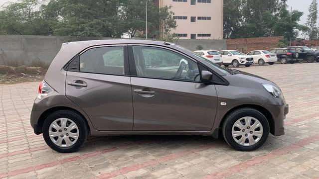 https://images10.gaadi.com/usedcar_image/3696733/original/img2925666__used_car_2925666_1701394456.jpg?imwidth=6401