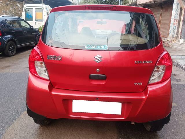 https://images10.gaadi.com/usedcar_image/3696737/original/processed_img2925667__used_car_2925667_1701395166.jpg?imwidth=6402