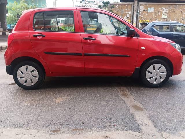https://images10.gaadi.com/usedcar_image/3696737/original/processed_img2925667__used_car_2925667_1701395172.jpg?imwidth=6401