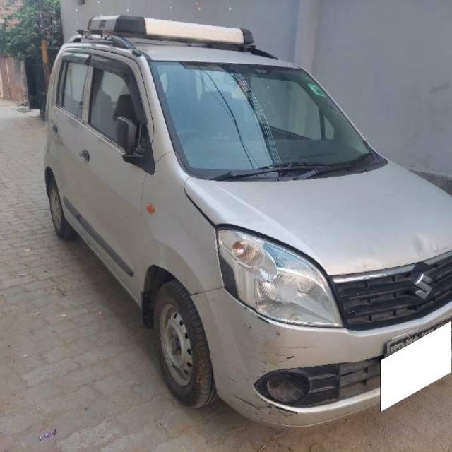 https://images10.gaadi.com/usedcar_image/3696759/original/processed_7409ce2e-baf5-49c3-beb6-3320e262a9d6.jpg?imwidth=6400