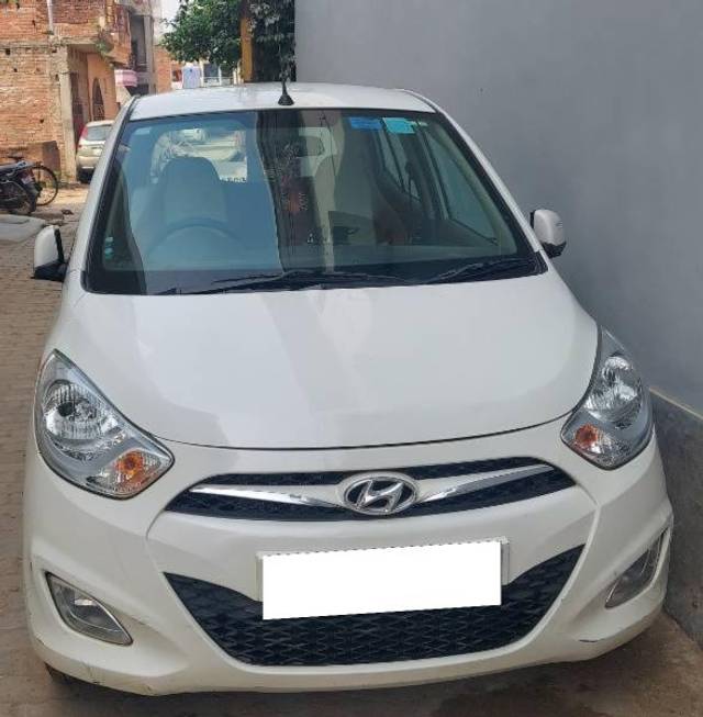 https://images10.gaadi.com/usedcar_image/3696760/original/processed_8b0c8621-50f5-4b32-ac11-0a65c7061add.jpg?imwidth=6402