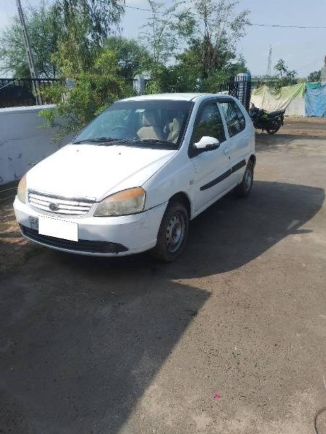 https://images10.gaadi.com/usedcar_image/3696776/original/processed_660b15b9-c932-465c-9de7-25114328bea0.jpg?imwidth=6402