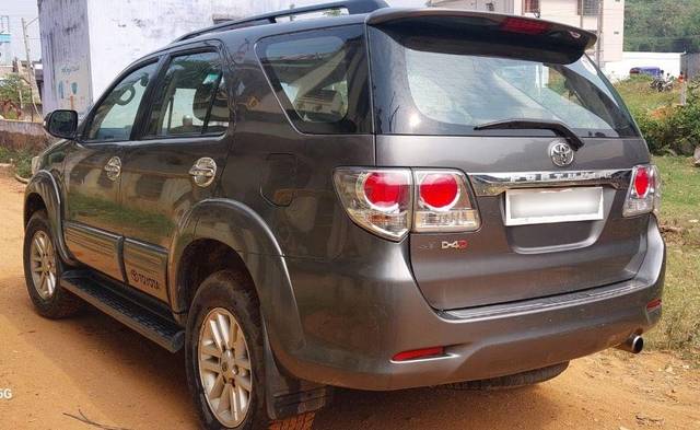 https://images10.gaadi.com/usedcar_image/3696778/original/processed_3a228ec5-45d7-4c1d-8faa-712f4697e587.jpeg?imwidth=6402