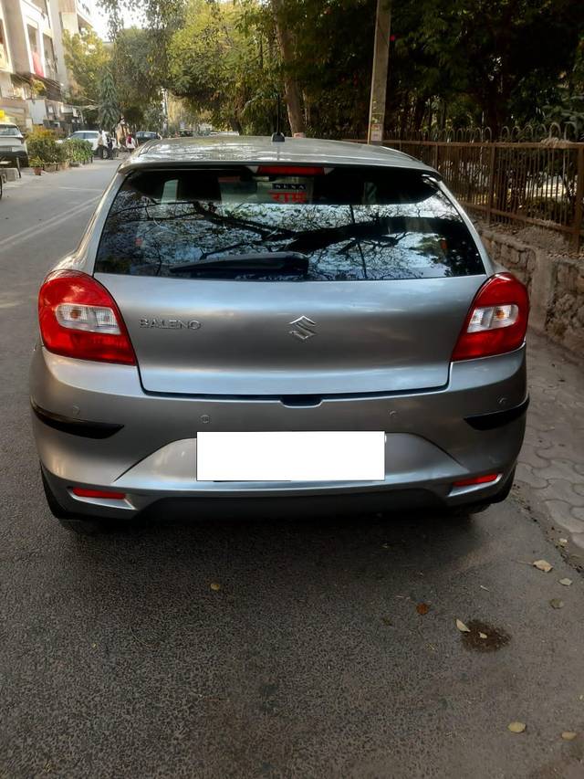 https://images10.gaadi.com/usedcar_image/3696820/original/processed_img2925672__used_car_2925672_1701403583.jpg?imwidth=6401