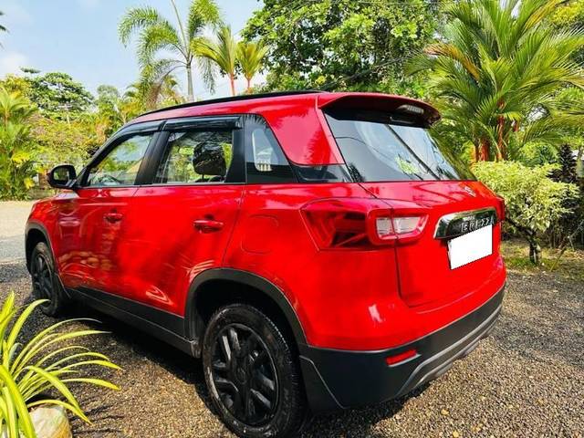 https://images10.gaadi.com/usedcar_image/3696894/original/processed_0d10d790-1ffa-43be-9f45-ad8a028ce171.jpeg?imwidth=6402