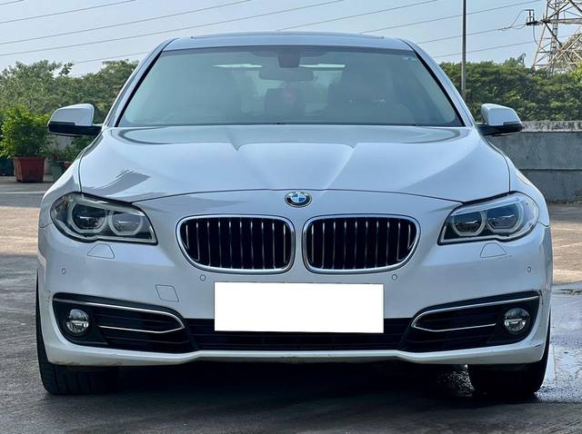 https://images10.gaadi.com/usedcar_image/3696900/original/processed_img2925691__used_car_2925691_1701408175.jpg?imwidth=6400