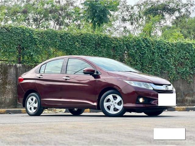 https://images10.gaadi.com/usedcar_image/3696917/original/processed_img2925701__used_car_2925701_1701408710.jpg?imwidth=6400