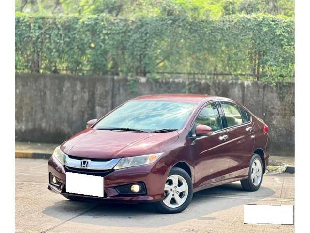 https://images10.gaadi.com/usedcar_image/3696917/original/processed_img2925701__used_car_2925701_1701408713.jpg?imwidth=6401