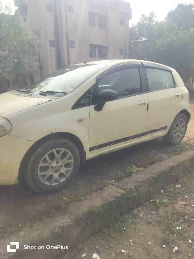 https://images10.gaadi.com/usedcar_image/3696935/original/processed_a259f43c-c064-4183-a0a6-02eb4ed6aae8.jpg?imwidth=6400