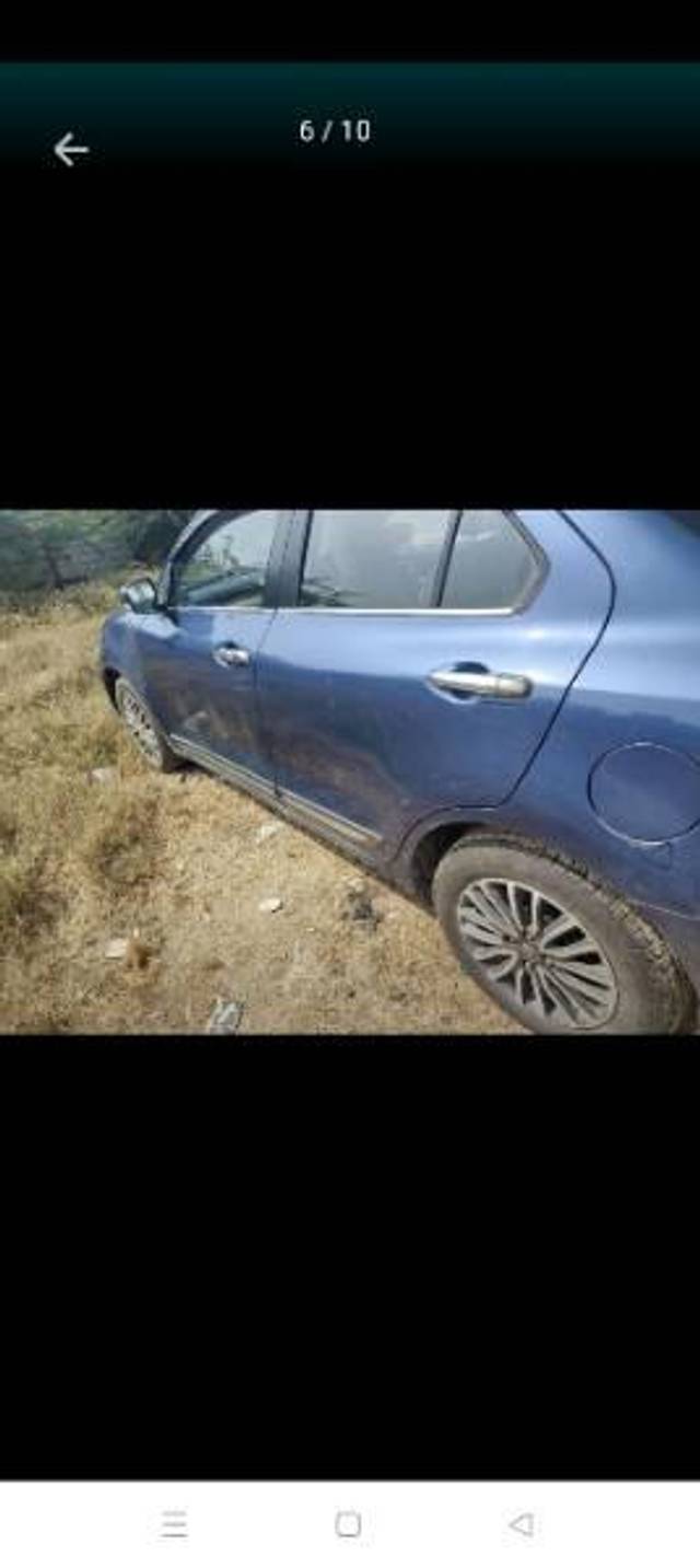 https://images10.gaadi.com/usedcar_image/3696938/original/processed_579284ad-cda3-4952-94d6-647e58a9a128.jpg?imwidth=6402