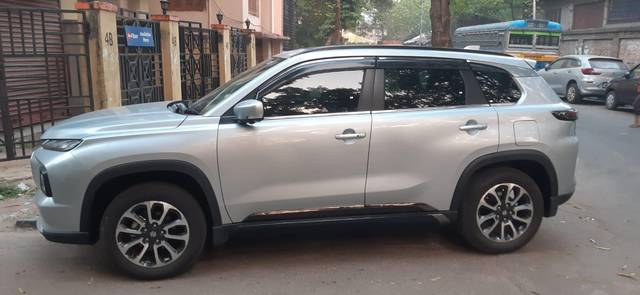 https://images10.gaadi.com/usedcar_image/3696954/original/processed_img2925715__used_car_2925715_1701410018.jpg?imwidth=6400