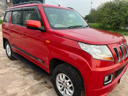 Mahindra TUV 300 T8 Mahindra TUV 300 T8