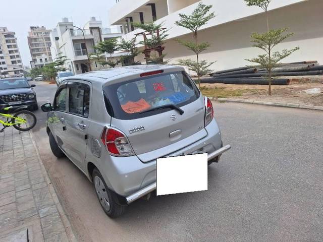https://images10.gaadi.com/usedcar_image/3696962/original/processed_2299f0f3-95ec-4205-ac4e-2f4b488b8160.jpg?imwidth=6402