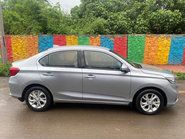 https://images10.gaadi.com/usedcar_image/3696982/original/img2925727__usedcar_whatsappimage2023_09_14at112806_1__1401701410301_1701410366.jpeg?imwidth=6401