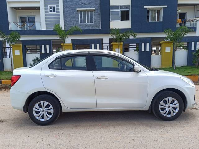https://images10.gaadi.com/usedcar_image/3697044/original/img2925759__used_car_2925759_1701412403.jpg?imwidth=6401