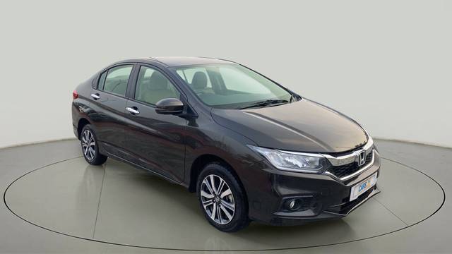 https://images10.gaadi.com/usedcar_image/3697046/original/slot__1-7-Exterior-12850159744-4dbc4ca0671f44e38f555956604b4697-Exterior-7.jpg?imwidth=6400