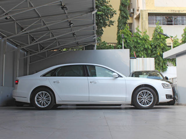 https://images10.gaadi.com/usedcar_image/3697053/original/img2925763__usedcar_3_92171701412670_1701412680.jpg?imwidth=6401