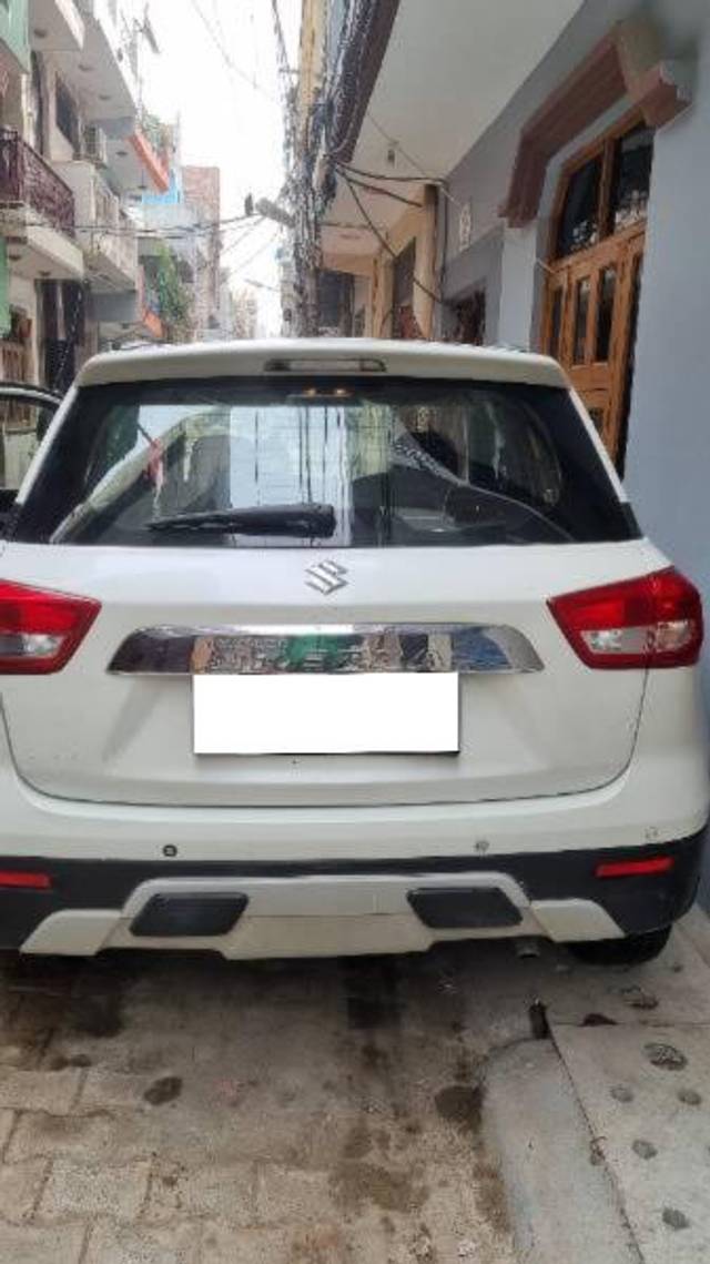 https://images10.gaadi.com/usedcar_image/3697056/original/processed_3ce76a57-a98f-4ee5-b227-bbeab491cab8.jpg?imwidth=6401