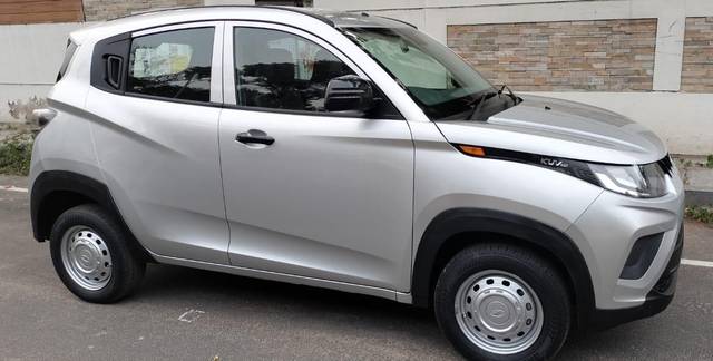 https://images10.gaadi.com/usedcar_image/3697105/original/processed_img2925784__used_car_2925784_1701414106.jpg?imwidth=6400