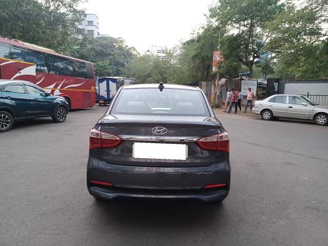 https://images10.gaadi.com/usedcar_image/3697145/original/processed_img2925800__usedcar_dfbf4e62_0909_4f6d_a240_734d0c5bccf3_2925800_1701495869.jpg?imwidth=6402