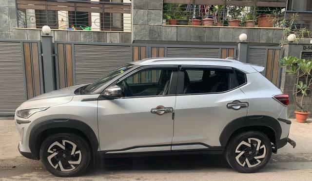 https://images10.gaadi.com/usedcar_image/3697150/original/processed_img2925802__usedcar_photo_2023_12_01_12_13_08_2_3511701415144_1701415197.jpg?imwidth=6402