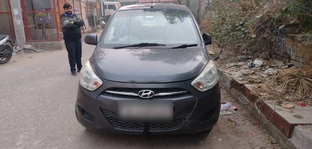 https://images10.gaadi.com/usedcar_image/3697151/original/24__VCC_1823324_94_1700806898.jpg?imwidth=6400