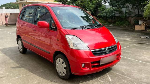 https://images10.gaadi.com/usedcar_image/3697184/original/img2925826__used_car_2925826_1701511831.jpg?imwidth=6401