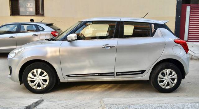 https://images10.gaadi.com/usedcar_image/3697213/original/processed_img2925846__usedcar_img_20230904_wa0138_2925846_1701428485.jpg?imwidth=6402