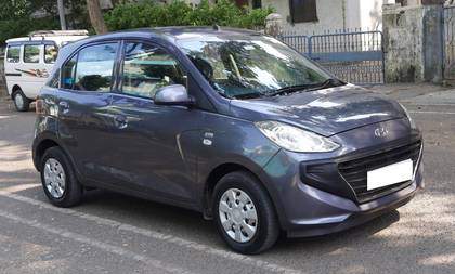 Hyundai Santro Magna AMT Hyundai Santro Magna AMT