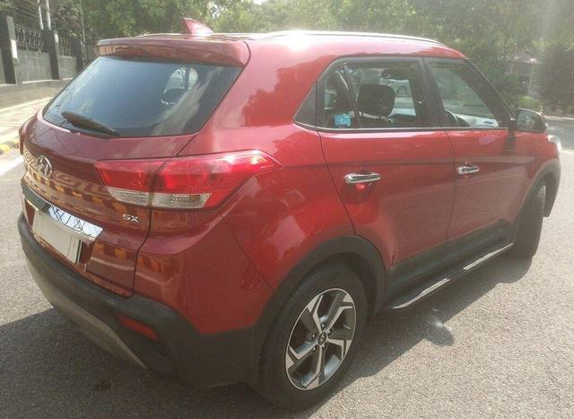 https://images10.gaadi.com/usedcar_image/3697265/original/processed_img2925878__used_car_2925878_1701502527.jpg?imwidth=6402