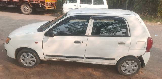 https://images10.gaadi.com/usedcar_image/3697278/original/24__VCC_IMG_1700802342605_1823303_95_1700802793.jpg?imwidth=6401
