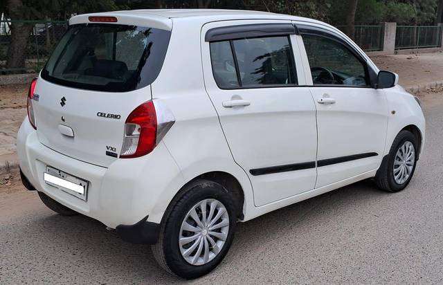 https://images10.gaadi.com/usedcar_image/3697312/original/processed_img2925914__usedcar_whatsappimage2023_12_01at112158am_3__18751701419094_1701419144.jpeg?imwidth=6401