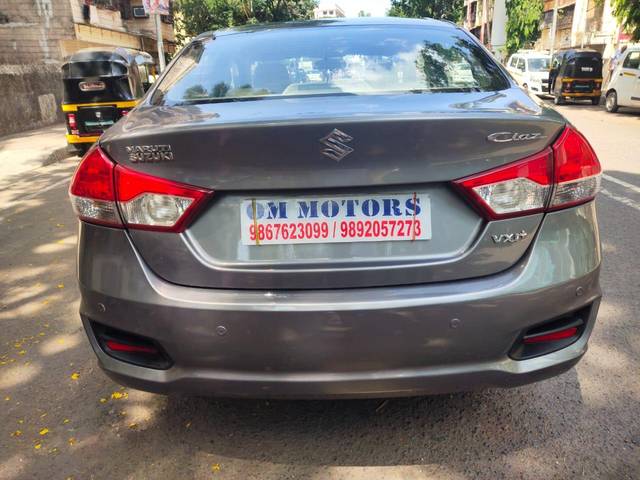https://images10.gaadi.com/usedcar_image/3697324/original/processed_img2925920__usedcar_whatsappimage2023_12_01at40646pm_1__2925920_1701427609.jpeg?imwidth=6401