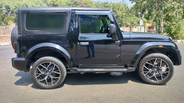 https://images10.gaadi.com/usedcar_image/3697333/original/processed_img2925924__used_car_2925924_1701420999.jpg?imwidth=6401