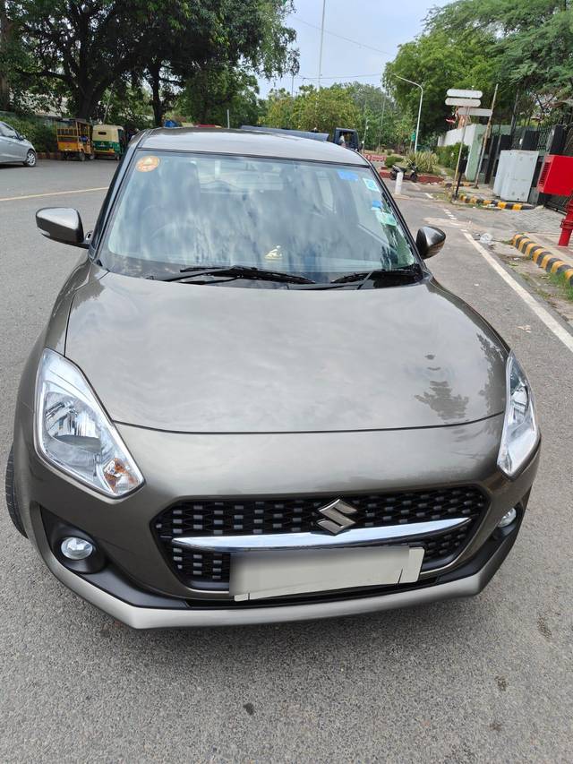 https://images10.gaadi.com/usedcar_image/3697354/original/processed_img2925936__used_car_2925936_1701421536.jpg?imwidth=6402