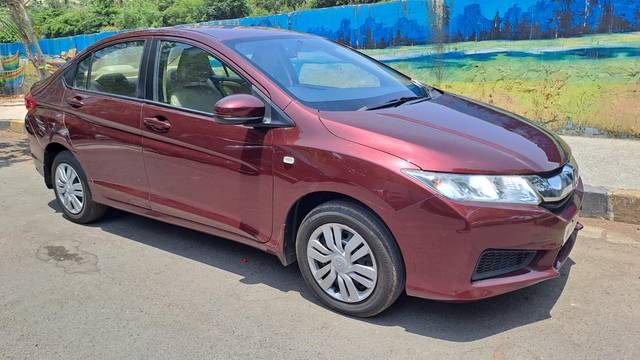 https://images10.gaadi.com/usedcar_image/3697371/original/img2925943__used_car_2925943_1701422085.jpg?imwidth=6400
