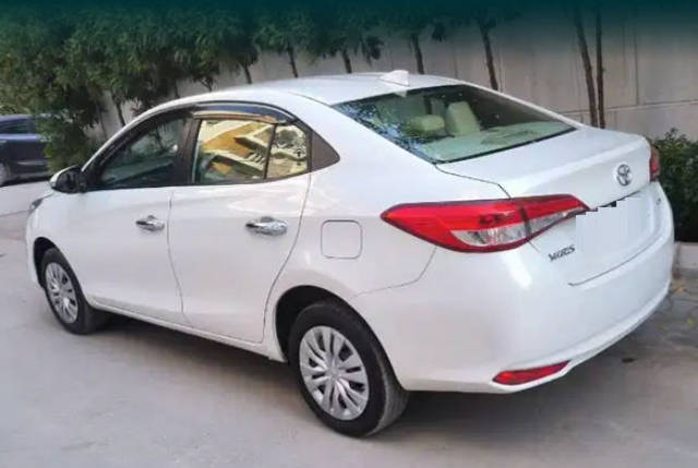https://images10.gaadi.com/usedcar_image/3697385/original/processed_img2925952__usedcar_capture7_7601701422523_1701422536.PNG?imwidth=6402