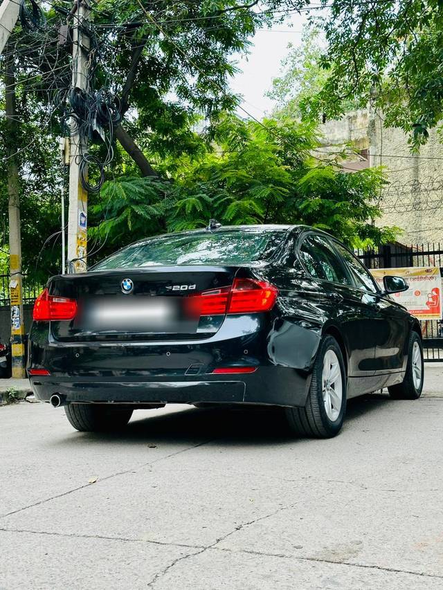 https://images10.gaadi.com/usedcar_image/3697388/original/processed_img2925955__used_car_2925955_1701422726.jpg?imwidth=6401