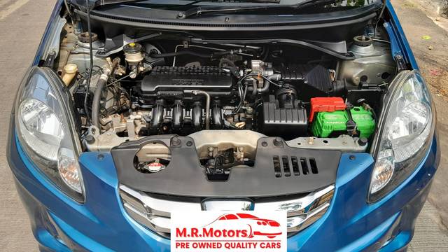 https://images10.gaadi.com/usedcar_image/3697447/original/img2926004__used_car_2926004_1701423323.jpg?imwidth=6402