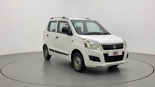 https://images10.gaadi.com/usedcar_image/3697449/original/3af1a926-4489-416f-a09f-d825dca7df56__43.jpg?imwidth=6400