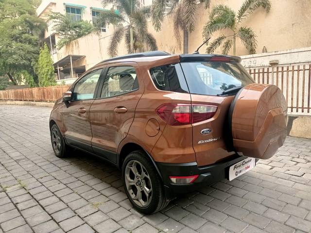 https://images10.gaadi.com/usedcar_image/3697471/original/processed_img2926017__used_car_2926017_1701423895.jpg?imwidth=6402