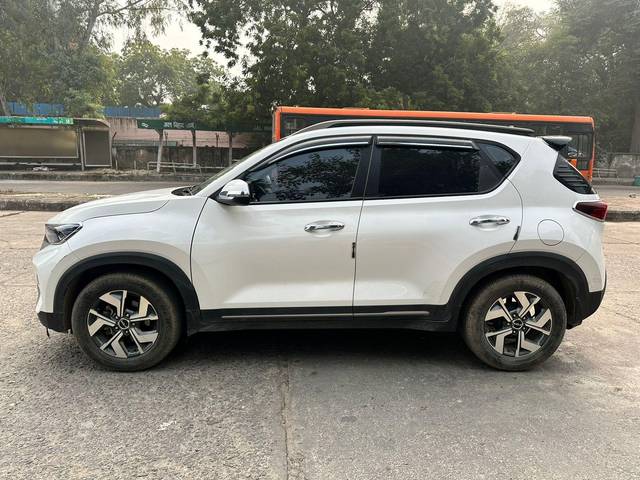 https://images10.gaadi.com/usedcar_image/3697488/original/processed_img2926026__used_car_2926026_1701424366.jpg?imwidth=6402