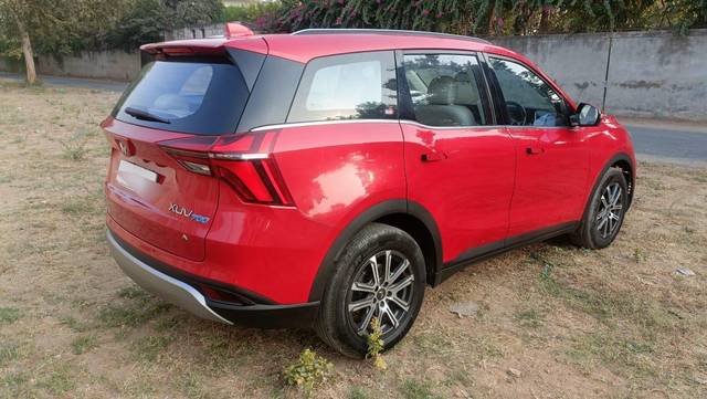 https://images10.gaadi.com/usedcar_image/3697562/original/processed_img2926074__used_car_2926074_1701428495.jpg?imwidth=6401