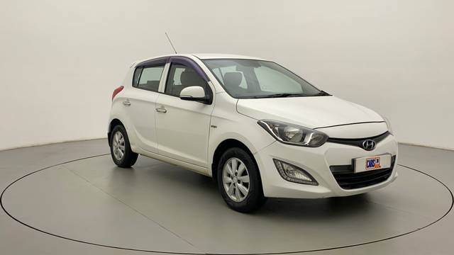 https://images10.gaadi.com/usedcar_image/3697564/original/54e4fa76-fb90-4f23-90fc-a22ef10232ce__43.jpg?imwidth=6400