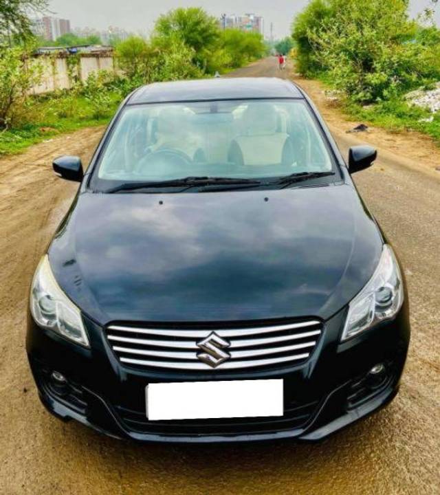 https://images10.gaadi.com/usedcar_image/3697565/original/processed_4523b567-dac5-4180-8101-ae64da3061af.jpg?imwidth=6400